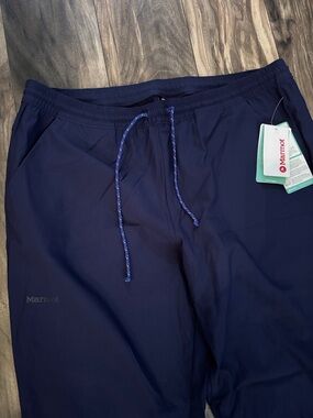 Marmot Navy Blue Men's Joggers. Thin. New with tags.